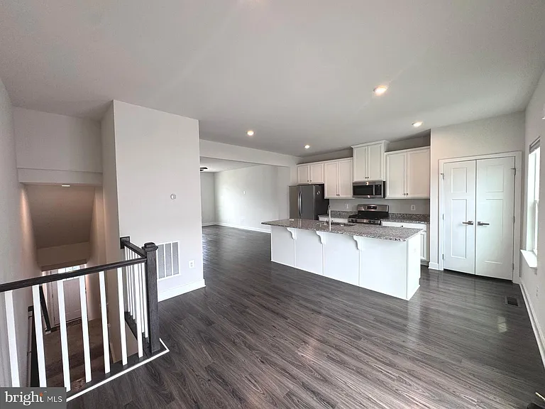 118 Twinleaf Way — Photo 9