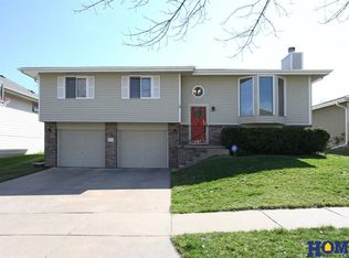 5418 S 78th St, Lincoln, NE 68516