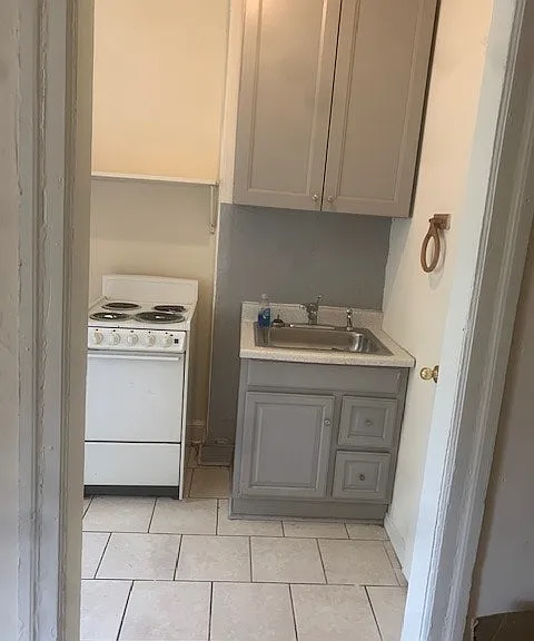 2536 Amber St #2F — Photo 7