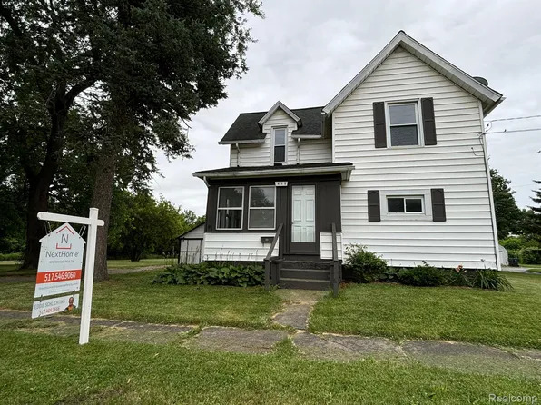 415 W Kent St, Durand, MI 48429