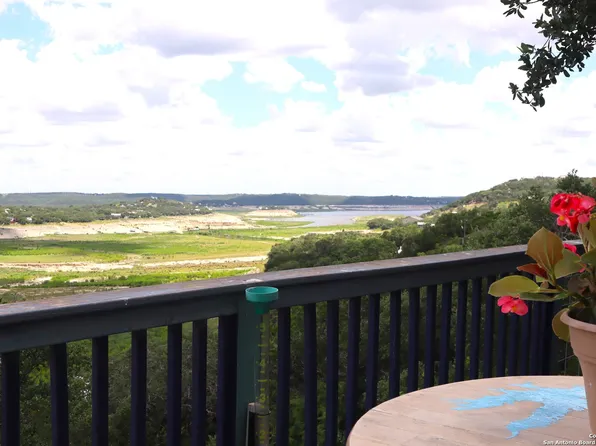 224 Paradise, Lakehills, TX 78063