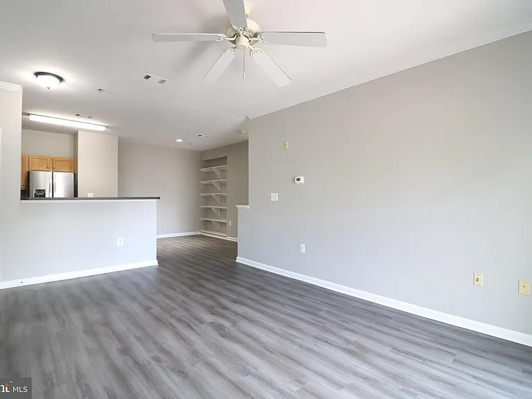 5117 E Travis Edward Way #5117E — Photo 3