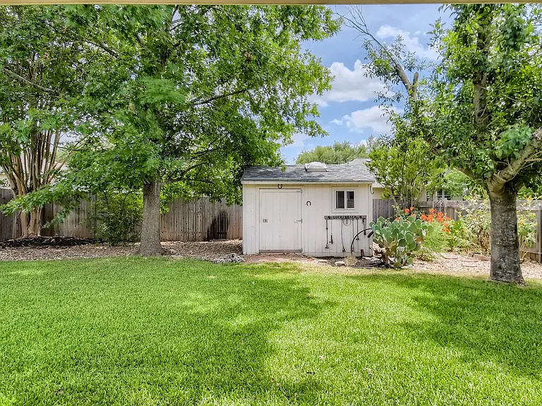 116 Copperwood Loop — Photo 24