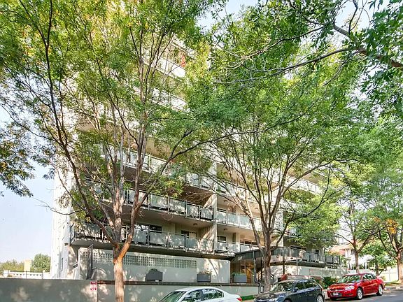 2nd image of 669 N Washington St APT 605