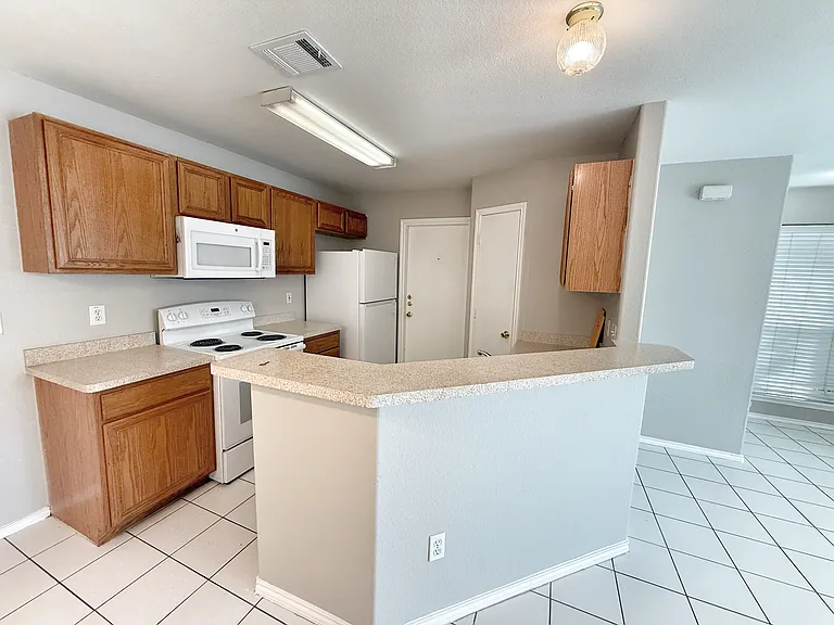 2754 FM 1044 — Photo 6