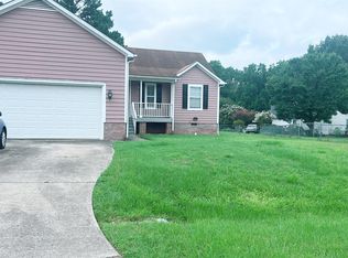 721 Papsworth Ct, Fuquay Varina, NC 27526