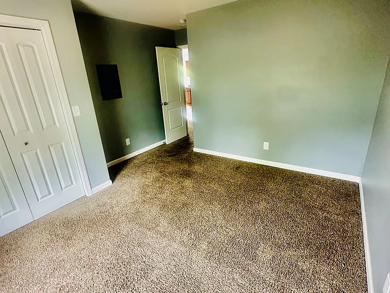 918 W Michigan St — Photo 10
