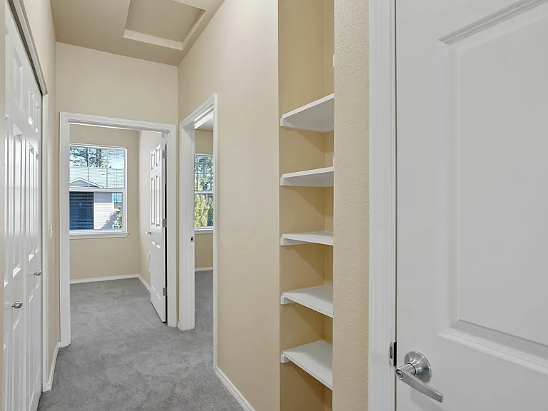 Springbrook Ridge Apartments — Photo 15