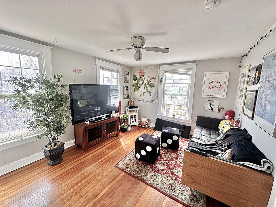 1st image of 1400 Monroe St #11245620