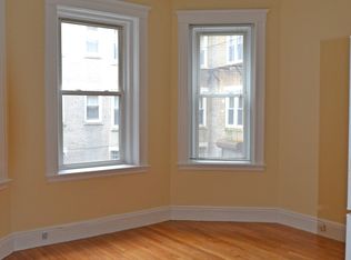 125 Park Dr APT 3, Boston, MA 02215
