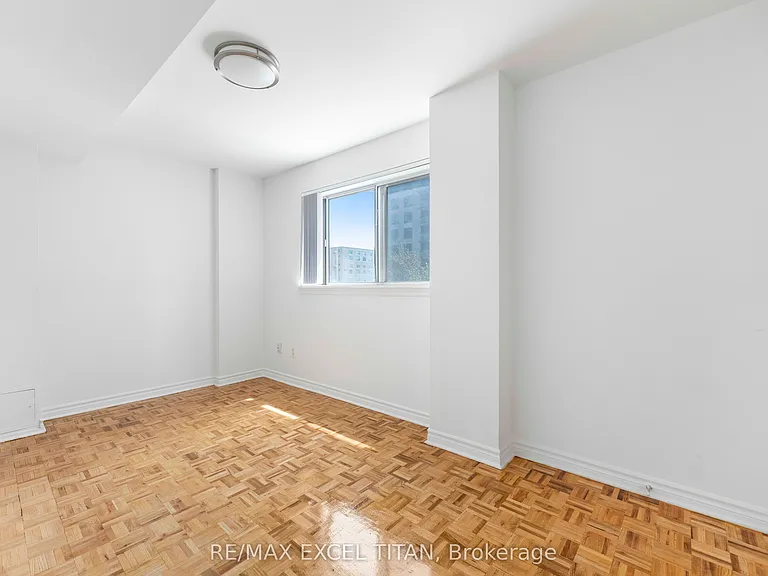 1407 Dupont St #309 — Photo 6