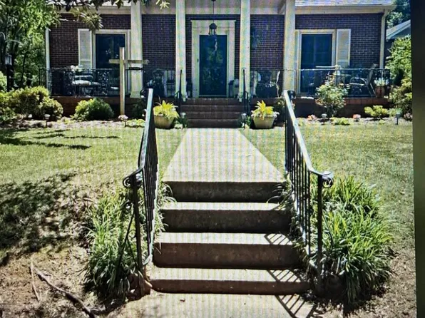 1053 Sherman St SE, Decatur, AL 35601