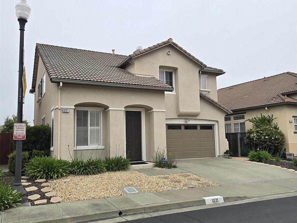 2nd image of 1221 Andrea Way