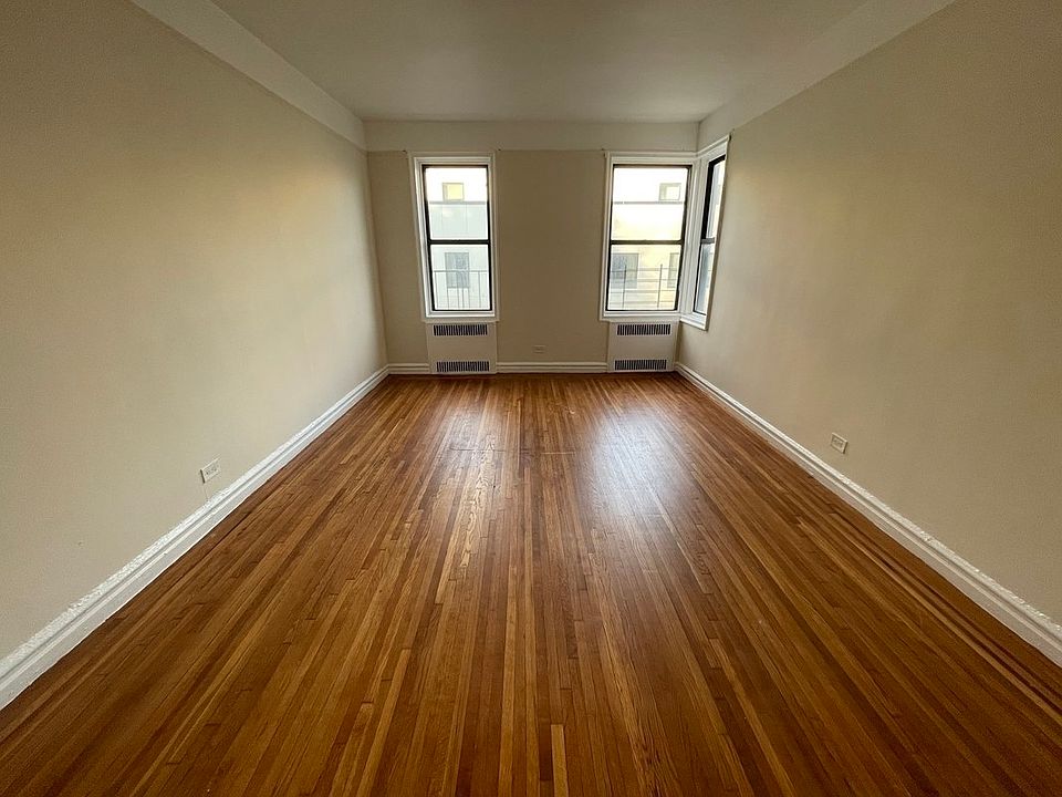 1st image of 742 Lincoln Pl #C1