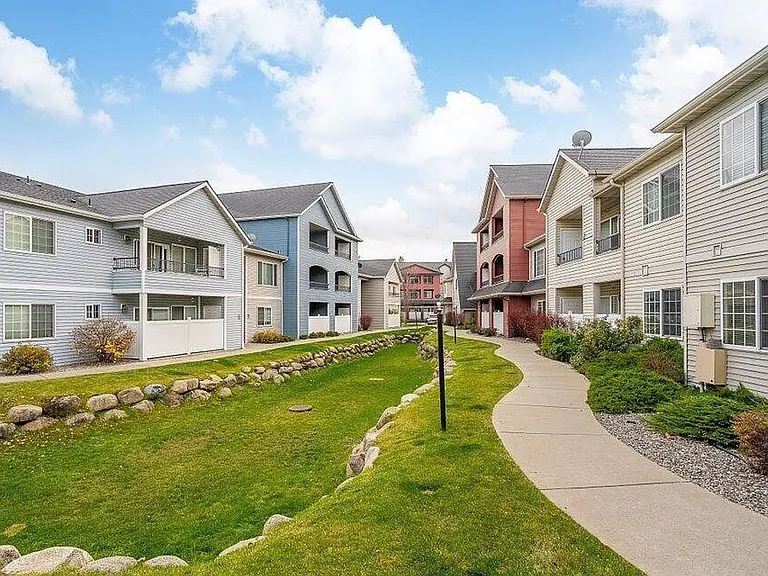 352 N Promenade Loop #C210 — Photo 9