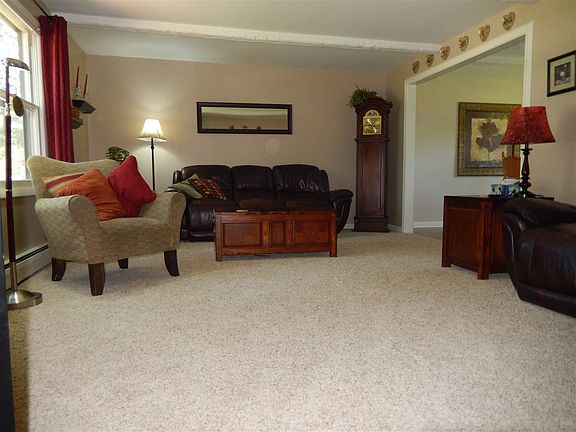 4th image of 7320 Blackhawk Ln