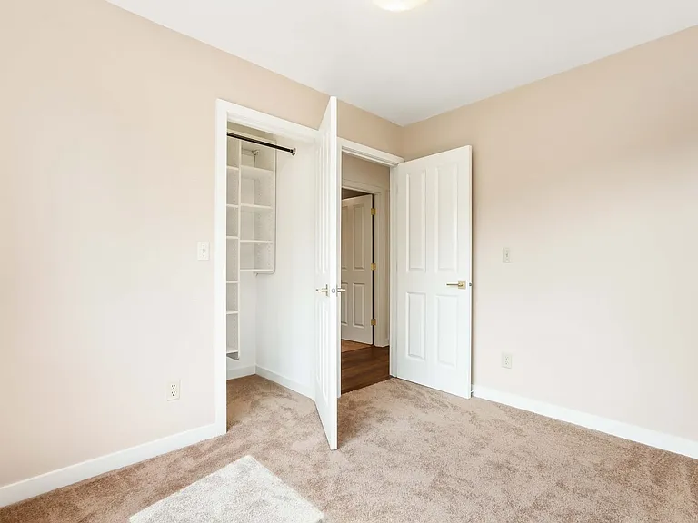 2535 Jones Ave NE — Photo 23