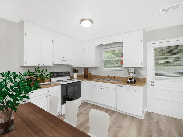 SH101-College Road Apartments (RCA)