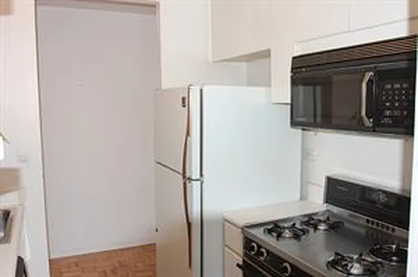 Rented by Douglas Elliman | media 53