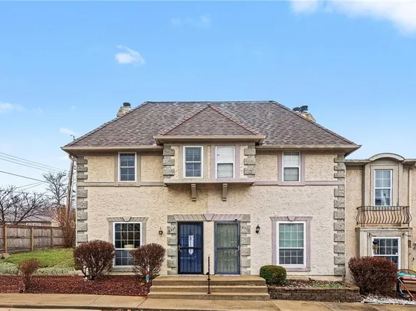 8334 Metcalf Ave, Overland Park, KS 66212