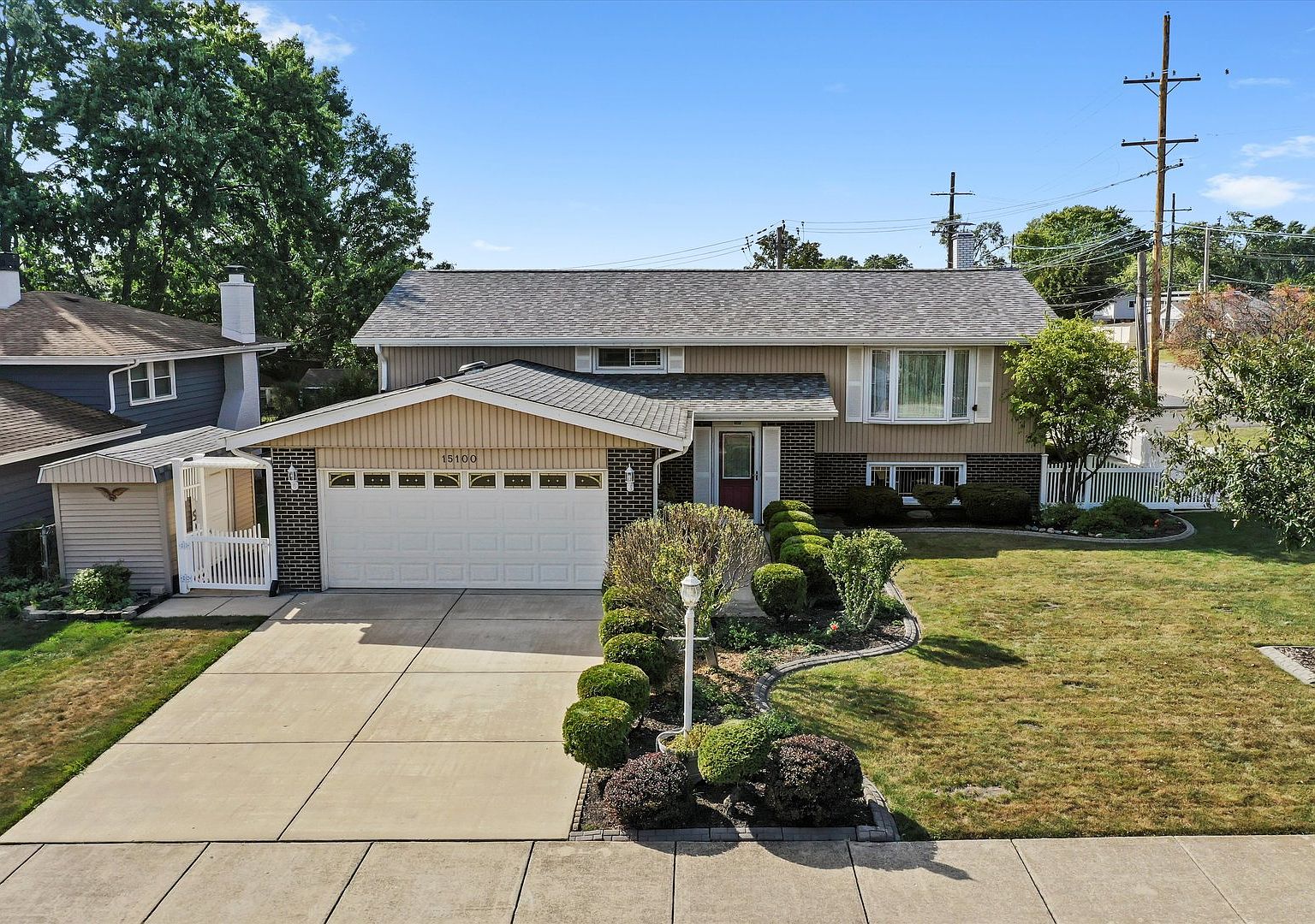 15100 Crescent Green Dr, Oak Forest, IL 60452 | Zillow