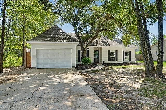 1st image of 101 Woodridge Blvd