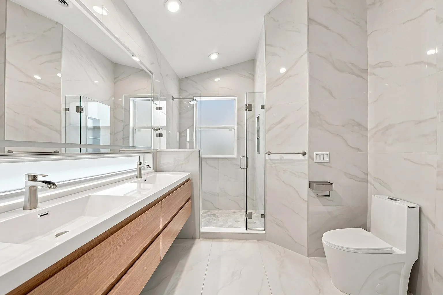3 bed, 1866 sqft, $5,500 — Photo 3