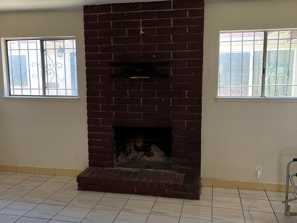 1st image of 7918 Diana Marie Dr
