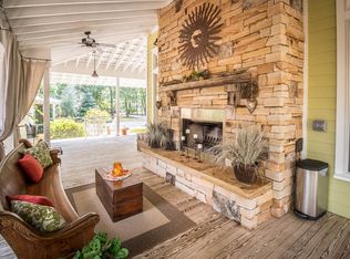 4300 Lady Banks Ln, Ravenel, SC 29470