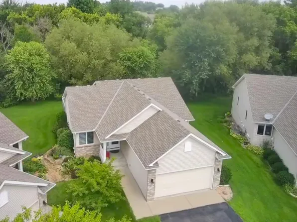 1421 Blue Flag Ct, Northfield, MN 55057
