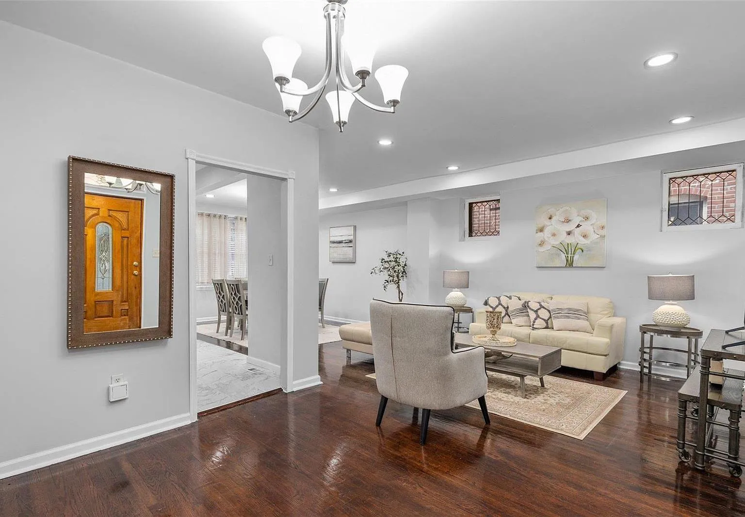 3 bed, 2.5 bath, 1624 sqft, $3,500 — Photo 3