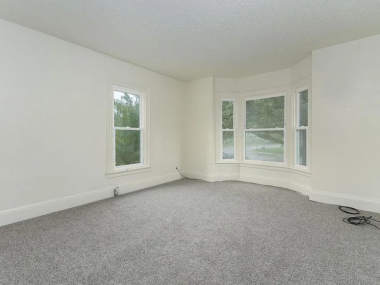 135 Burr Oak St — Photo 16
