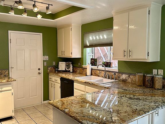5th image of 43729 Mikosasky Ave