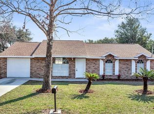 23940 Oak Ln, Sorrento, FL 32776