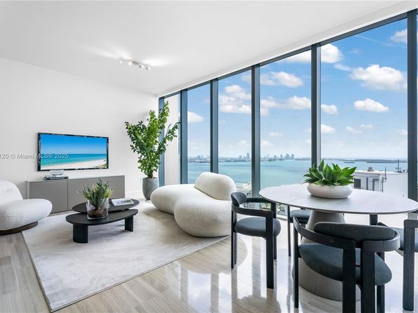 1451 Brickell Ave UNIT 2703, Miami, FL 33131