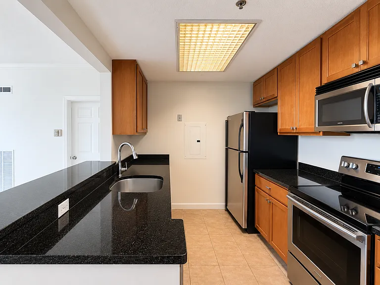 169 Monsignor Obrien Hwy #702 — Photo 4