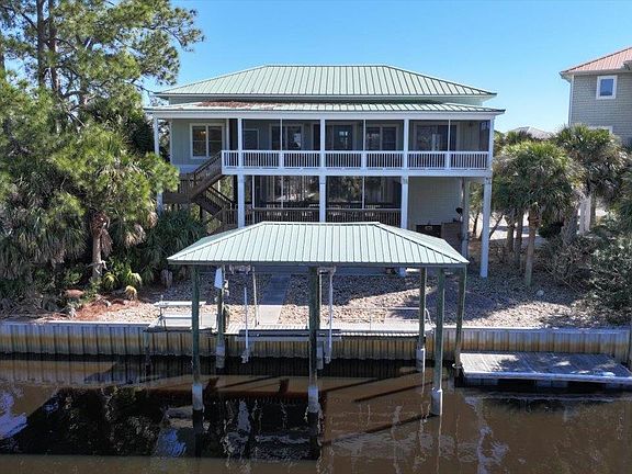 4th image of 42 Blue Crab Ln