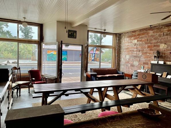 160 S 5th St, Monroe, OR 97456