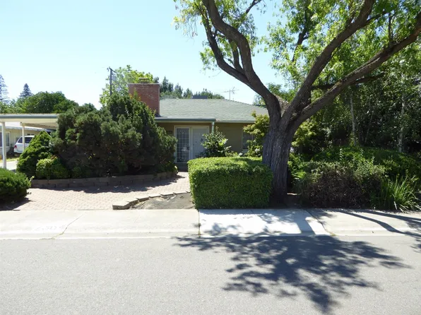 2364 W De Ovan Ave, Stockton, CA 95204