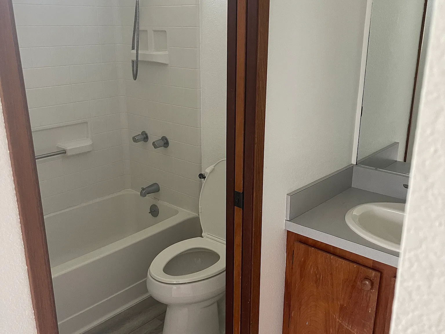3 bed, 2.5 bath, 1144 sqft, $2,650 — Photo 3