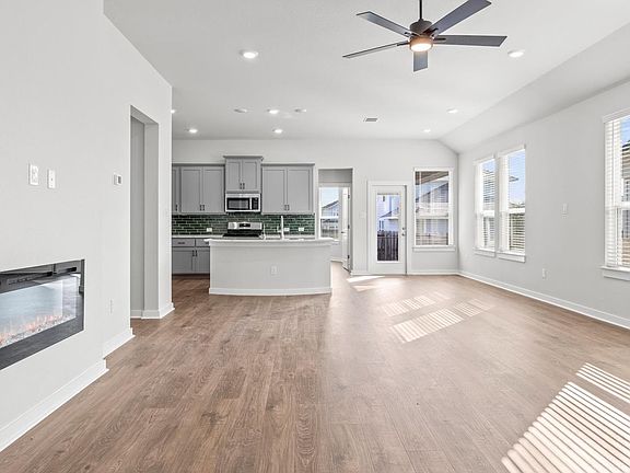 3rd image of 235 Camino Verde