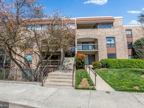 413 Christopher Ave #95, Gaithersburg, MD 20879