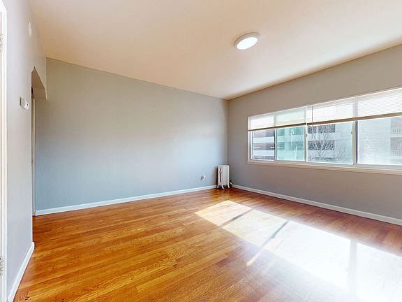 3rd image of 454 34th St APT 32