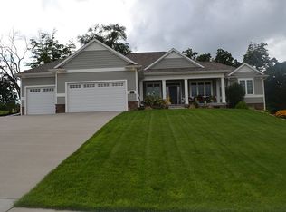 3507 Meadow View Ct NE, Cedar Rapids, IA 52411