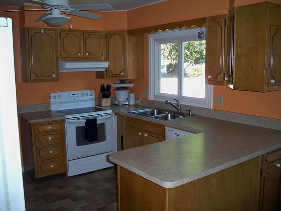 4th image of 1853 Cahill Dr