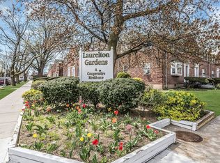 131-52 243rd St Unit 1, Rosedale, NY 11422