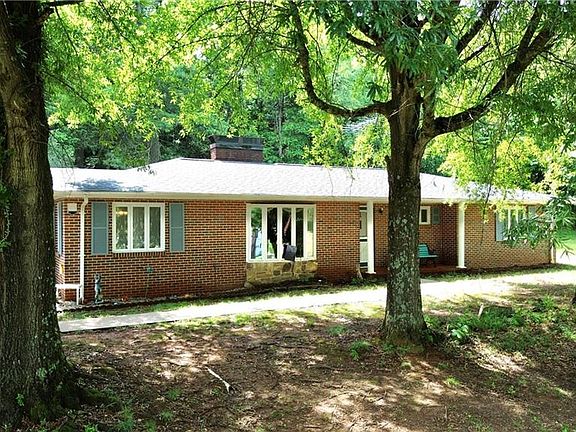 3rd image of 2297 Austin Traphill Rd