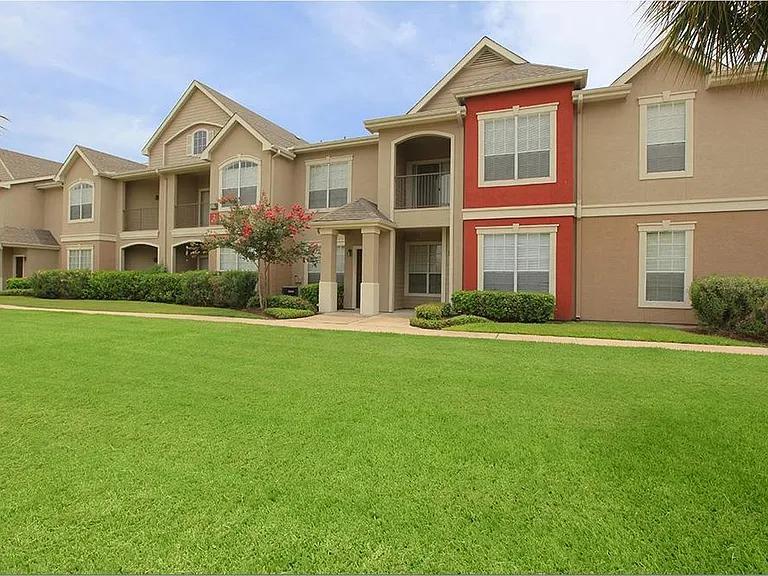 Rincon Apartments — Photo 20