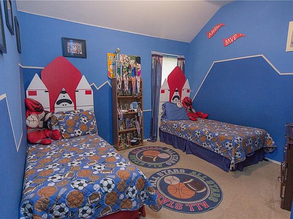 5th image of 1113 Hanson Ct