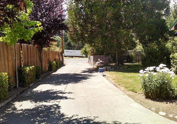 2nd image of 5304 E Evans Cres